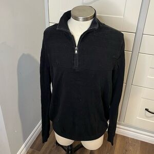 LE chateau. Size large. Men’s sweater. Navy blue. 1/4 zip. Light pattern.